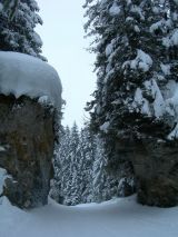 Le foto di Laax-Flims: passaggio tra le rocce sulla pista 18